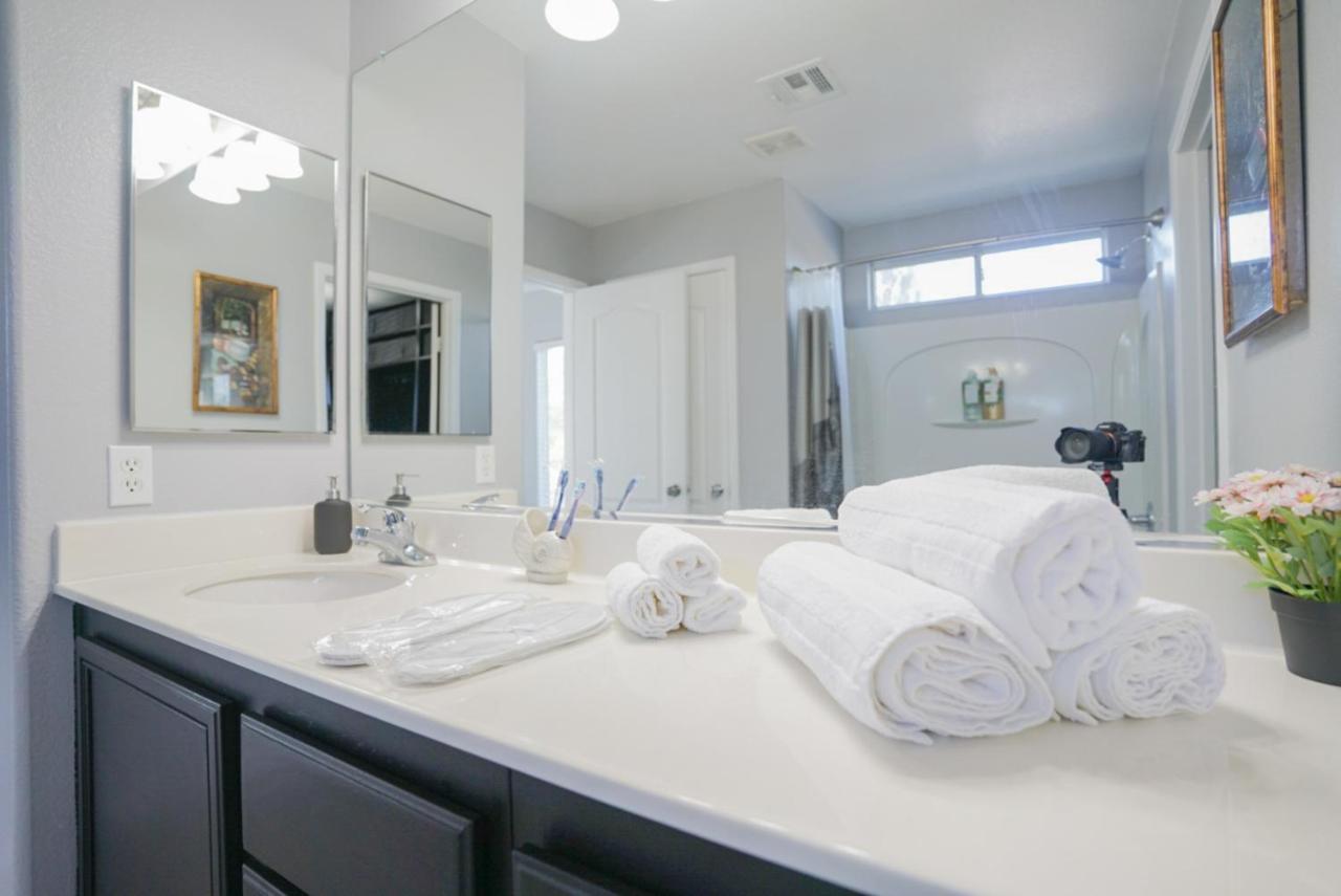 Ultra Modern Las Vegas Home 20Min From The Strip ภายนอก รูปภาพ